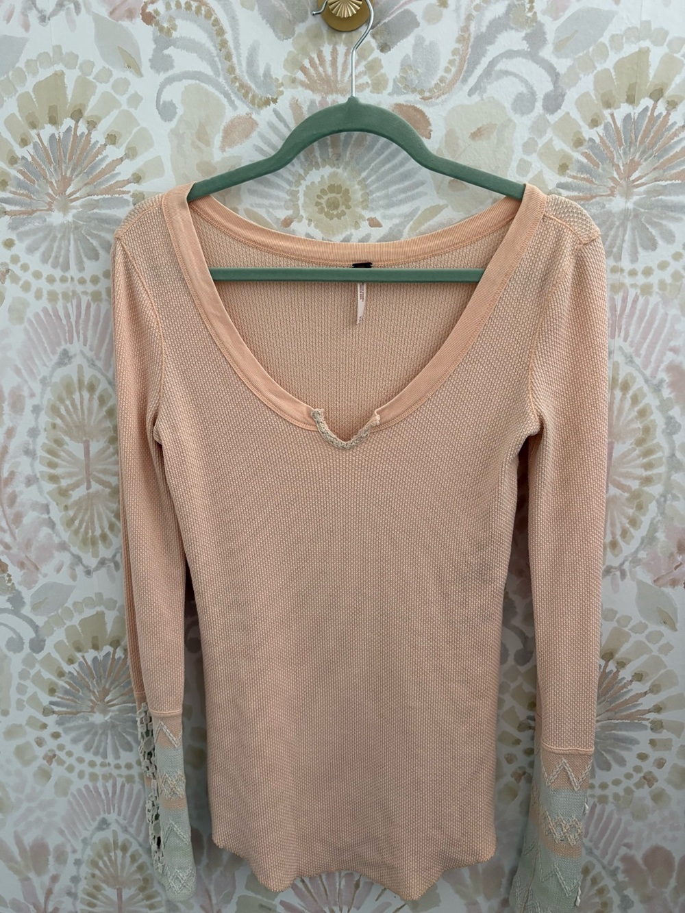 Free People Peach Kombucha Crochet Cuff Thermal Top Shirt M